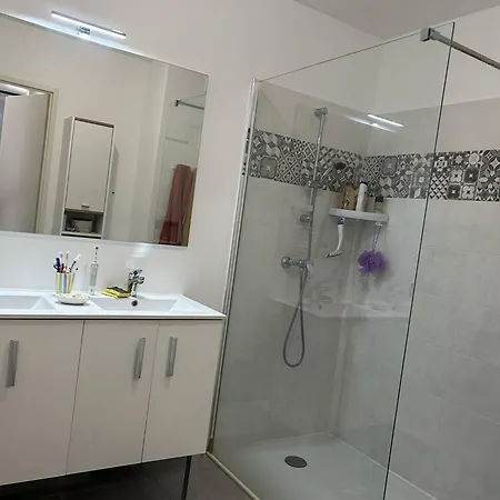 Moderne Avec Parking - 4 Pers. - Fr-1-251-952 Apartment
